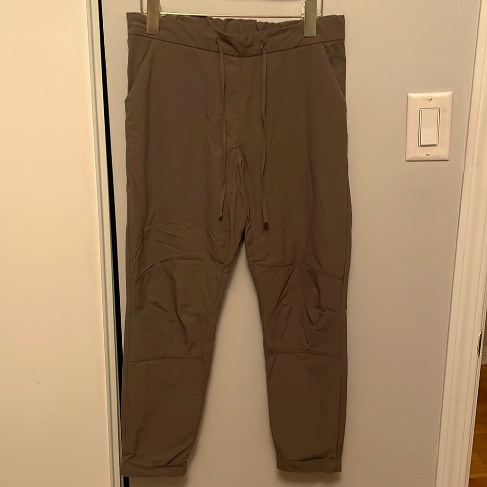 Orage nylon pant size 4